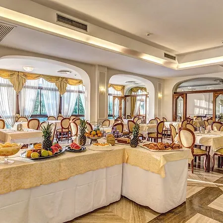 Grand Hermitage Hotel SantʼAgata sui Due Golfi