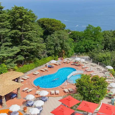 Hotel Grand Hermitage SantʼAgata sui Due Golfi