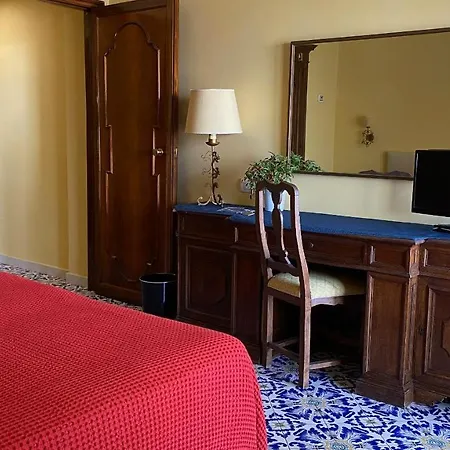 Grand Hermitage Hotel 4*