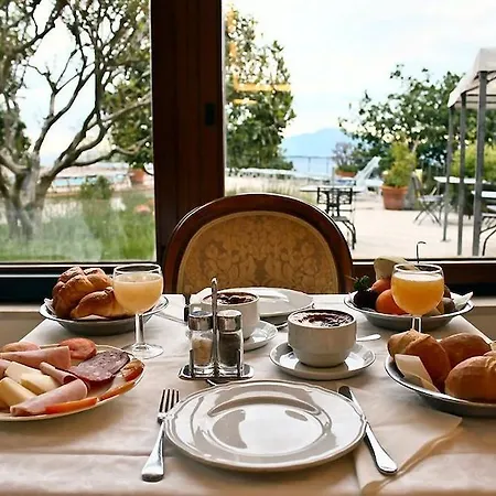 Grand Hermitage Hotel SantʼAgata sui Due Golfi